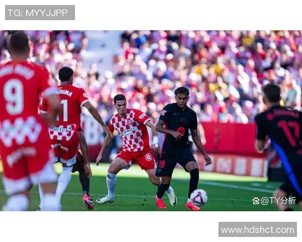 华伦西亚主场迎战巴塞罗那双方争夺西甲积分榜关键战役